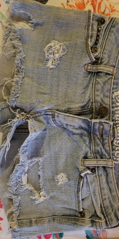 Bullhead Pac Sun distressed shorts